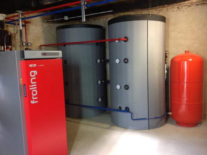 Installation ballon d'eau chaude Froling Gray